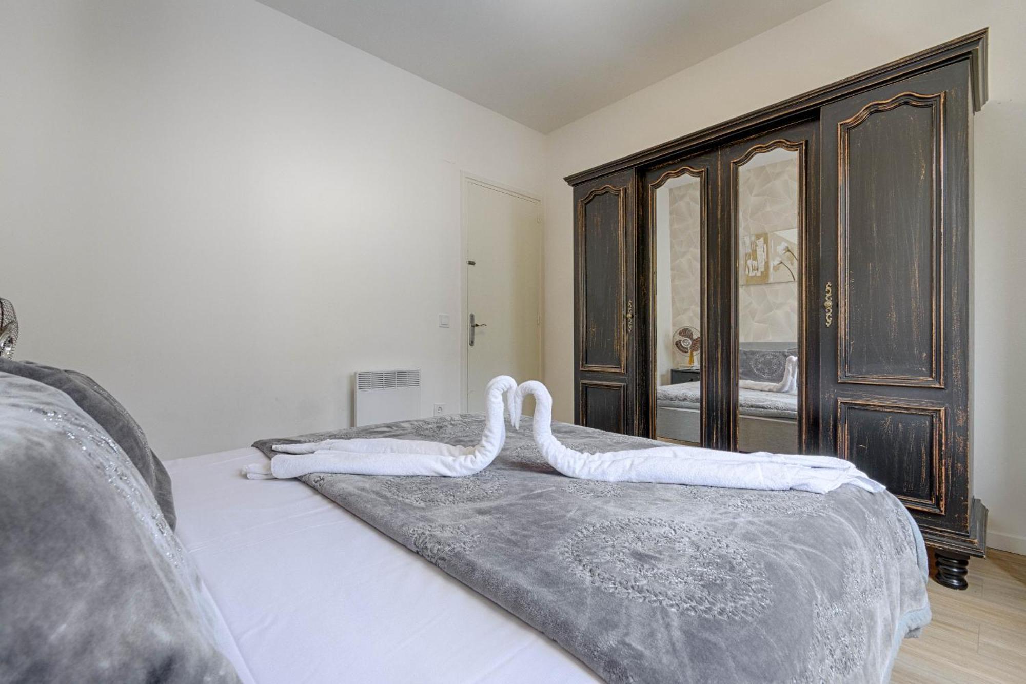 Apartamento 1244 Eugeni Ors 200 M Playa